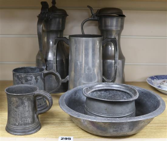 A quantity of pewter